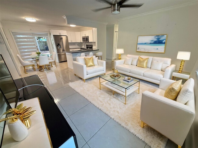 2300 SW 43rd Terrace in Fort Lauderdale, FL - Building Photo - Building Photo