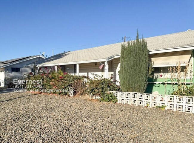 26276 Foxgrove Rd in Menifee, CA - Building Photo - Building Photo