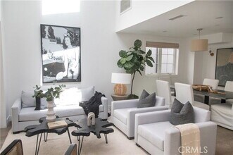 424 1/2 Marguerite Ave in Newport Beach, CA - Building Photo - Building Photo