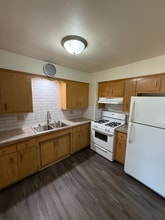 8226 W Oklahoma Ave in West Allis, WI - Building Photo - Building Photo