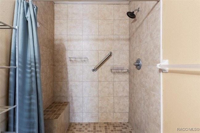 property at 3220 E Rogers