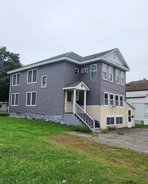 111 Main St in East Millinocket, ME - Foto de edificio - Building Photo