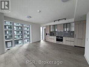 1285 Dupont St in Toronto, ON - Building Photo - Building Photo