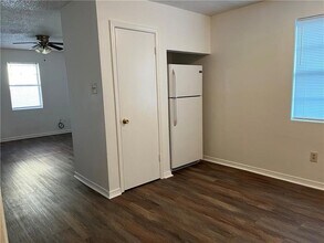 7830 Means Ave, Unit D in New Orleans, LA - Building Photo - Building Photo