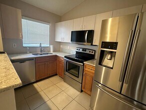 300 NE 42nd St in Boca Raton, FL - Building Photo - Building Photo