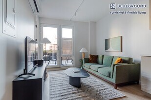 16 West St in Brooklyn, NY - Building Photo