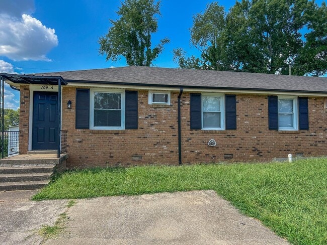 107 Tandy Dr in Clarksville, TN - Building Photo - Building Photo