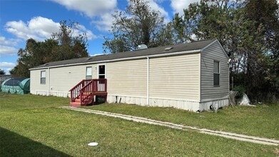 23430 Bauer Hockley Rd in Hockley, TX - Foto de edificio - Building Photo