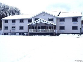 400 Ohio St in Medina, NY - Building Photo