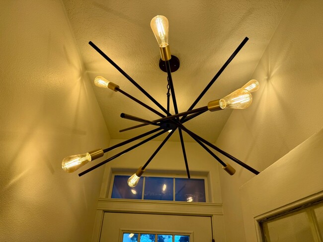 1022 NE Killingsworth St in Portland, OR - Building Photo - Building Photo