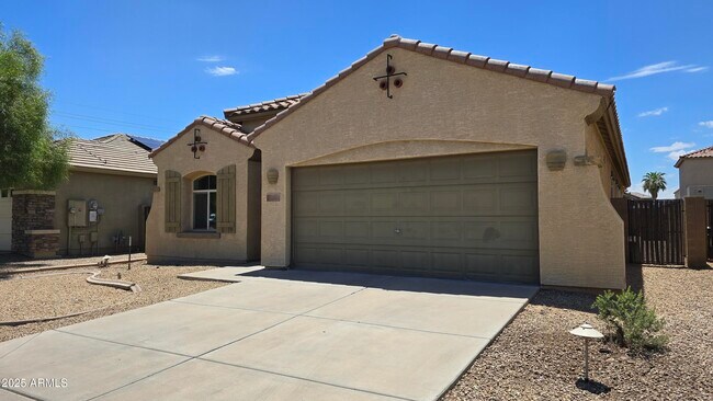 9109 W Alvarado St in Phoenix, AZ - Foto de edificio - Building Photo