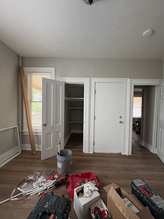 497 Winthrop Ave, Unit 1 in New Haven, CT - Building Photo - Building Photo