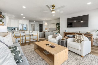 145 S Shore Dr in Solana Beach, CA - Building Photo - Building Photo