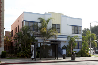 800 Atlantic Ave in Long Beach, CA - Foto de edificio - Building Photo