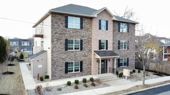 1513 Maple St in Bethlehem, PA - Building Photo