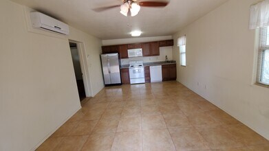 2934 E Cushman Dr in Tucson, AZ - Building Photo - Building Photo