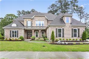 5071 Dinant Dr in Johns Creek, GA - Building Photo