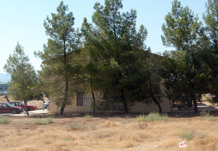 8891 H Ave in Hesperia, CA - Building Photo - Building Photo