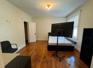 24 Euston St, Unit 6 in Brookline, MA - Building Photo - Building Photo