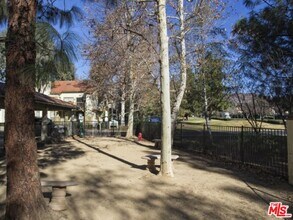 973 Westcreek Ln in Thousand Oaks, CA - Building Photo - Building Photo