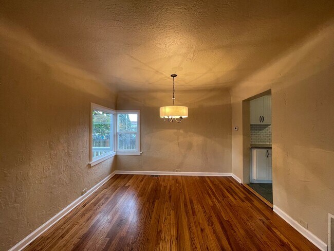 9046 9th Ave SW in Seattle, WA - Building Photo - Building Photo