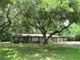 130 Mansfield Ferry Rd in Vidor, TX - Building Photo
