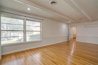 3932 W Spurgeon St in Fort Worth, TX - Building Photo - Building Photo