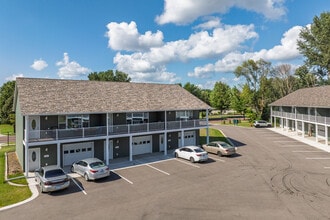 Tartan Glen in Mankato, MN - Foto de edificio - Building Photo