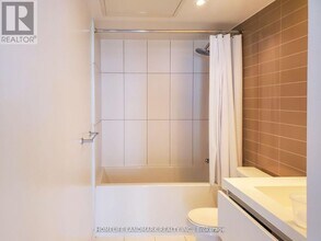85-4285 Queens Wharf Rd in Toronto, ON - Building Photo - Building Photo
