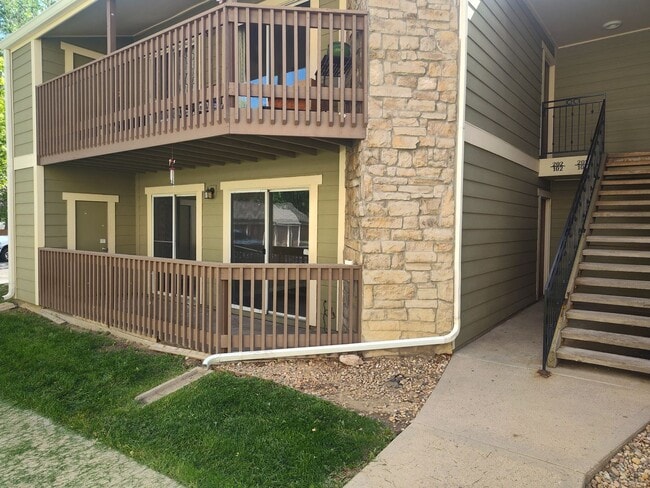 property at 3414 S Eagle St