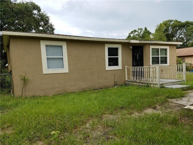 property at 8609 N Greenwood Ave