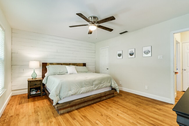 property at 6345 Bordeaux Ave