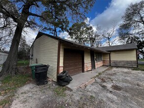 5967 Southtown St in Houston, TX - Building Photo - Building Photo