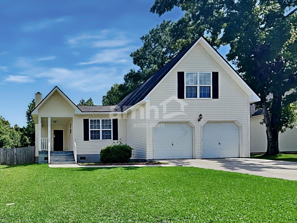 131 Kingsbridge Dr in Goose Creek, SC - Building Photo