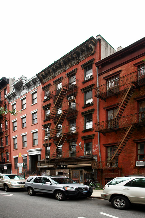 195 Henry St in New York, NY - Foto de edificio