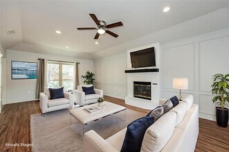 2002 Harwell St in Grapevine, TX - Building Photo - Building Photo