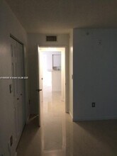 4350 NW 107th Ave in Doral, FL - Building Photo - Building Photo