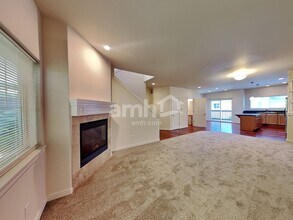 7337 Rainier Dr in Everett, WA - Building Photo - Building Photo