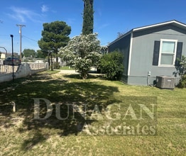 1202 Owens St in Carlsbad, NM - Building Photo - Building Photo
