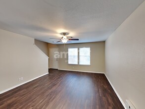 11123 Ballard Peak in San Antonio, TX - Building Photo - Building Photo