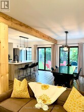 3846 Roxborough Ave in Fort Erie, ON - Building Photo - Building Photo