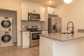 109 N 63rd St in Philadelphia, PA - Building Photo - Building Photo