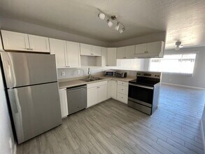 1125 N Oleander St in Tempe, AZ - Building Photo - Building Photo