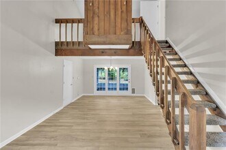 3040 Clearbrook Dr in Marietta, GA - Foto de edificio - Building Photo