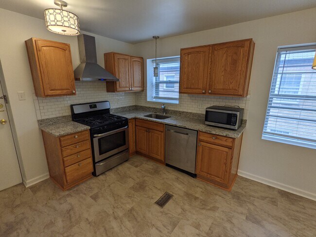 5820 Sunshine Dr in St. Louis, MO - Building Photo - Building Photo