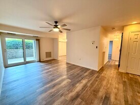 20 Silverwood Cir, Unit 4 in Annapolis, MD - Building Photo
