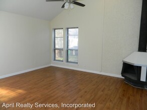 8607 Fathom Cir in Austin, TX - Building Photo - Building Photo