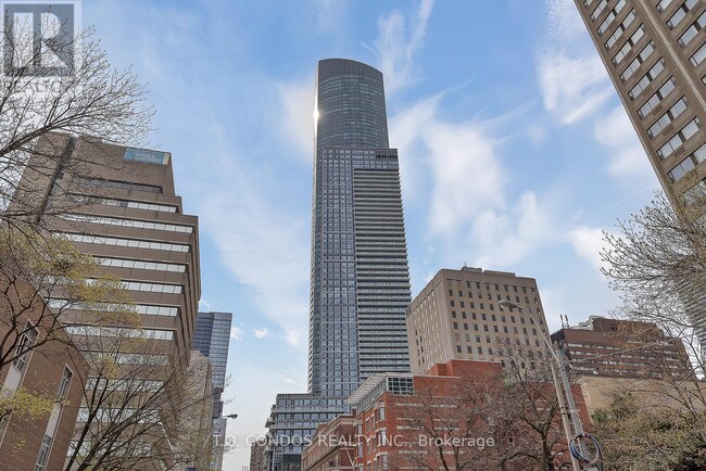 property at 386 Yonge St