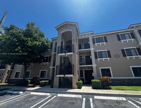 22621 SW 88 Pl in Cutler Bay, FL - Building Photo - Building Photo