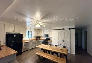 24055 S Bear Clover Ct in Sonora, CA - Building Photo - Building Photo